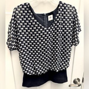 Cabi Womens Navy Blue White Elephant Print V Neck Parade Blouse Top Size Small